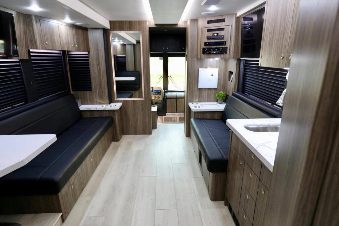 49390 2020 X3-45 Prevost Entertainer Bus For Sale at Staley Bus Sales / Staley Coach, Nashville, Tennessee.