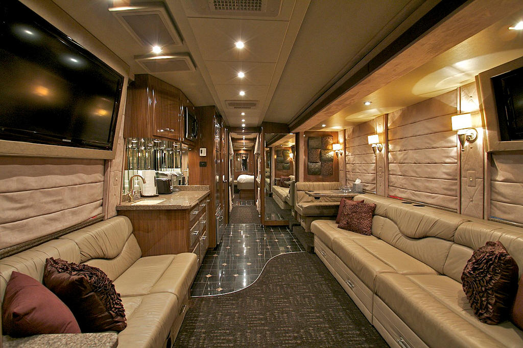 FLOOR PLAN FOR BUS 48900