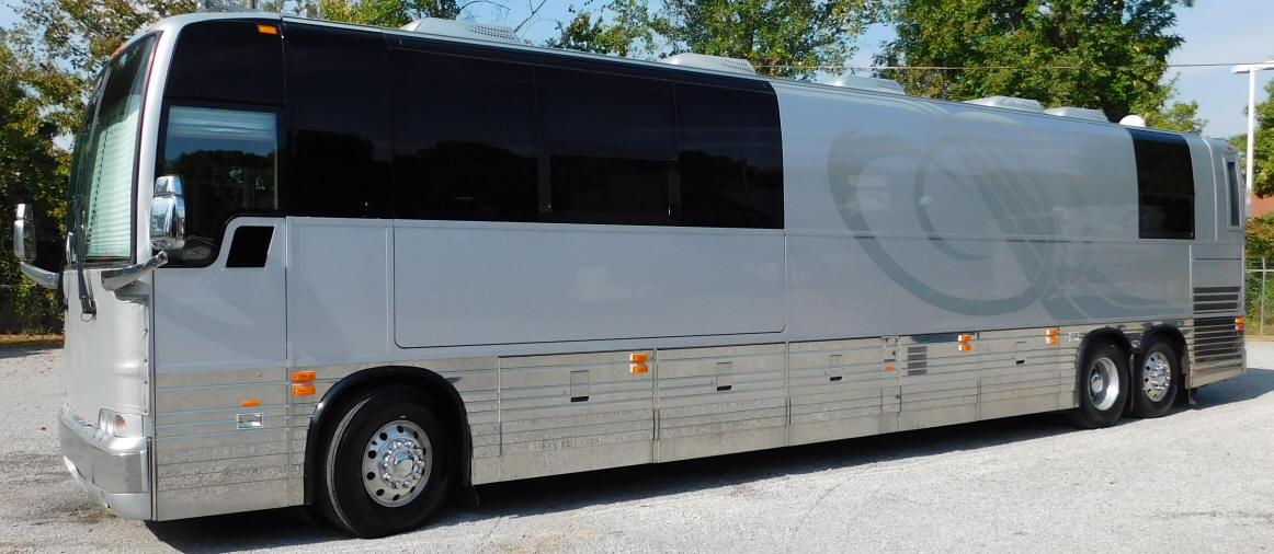 2009 Prevost Entertainer Bus # 49511 For Sale at Staley Bus Sales / Staley Coach in Nashville, Tennessee.