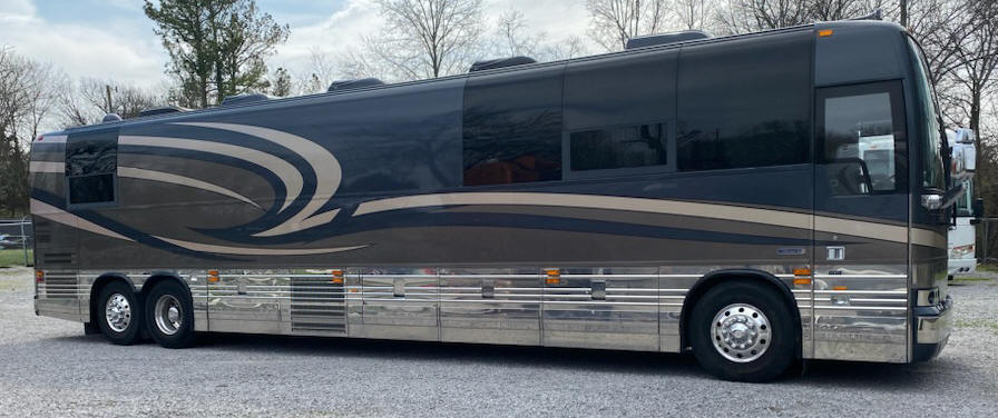 2009 Prevost Star Bus # 49532 For Sale at Staley Bus Sales / Staley Coach in Nashville, Tennessee.