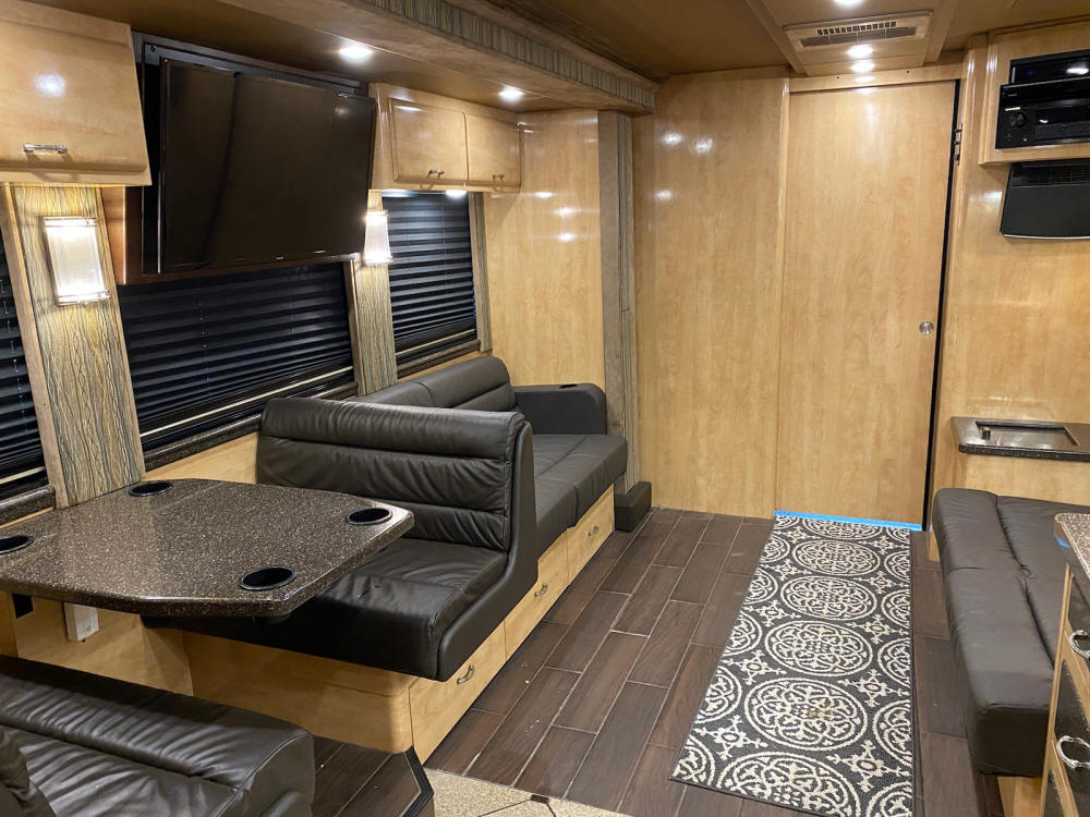 2009 Prevost XLII Front Slide Star Bus / Motorhome # 49532 For Sale at Staley Bus Sales / Staley Coach in Nashville, Tennessee.